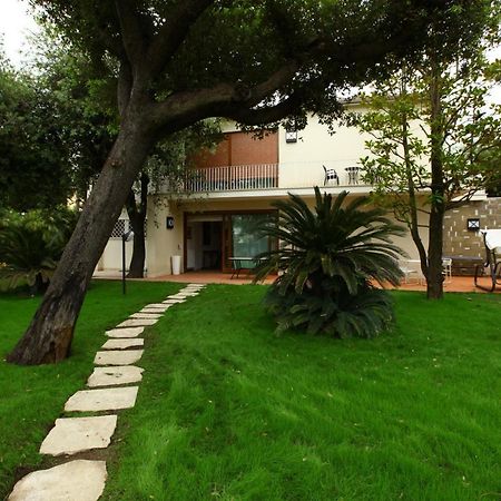 Villa Vanessa Фреджене Екстер'єр фото